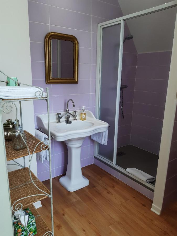 Les Fontenottes Bed & Breakfast Безансон Екстериор снимка