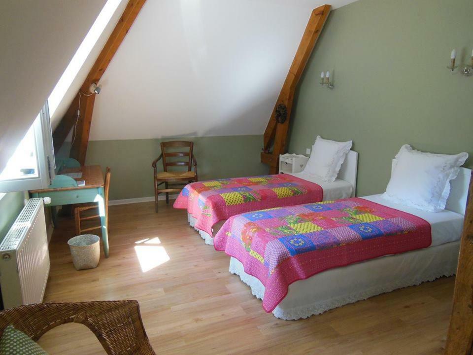 Les Fontenottes Bed & Breakfast Безансон Екстериор снимка